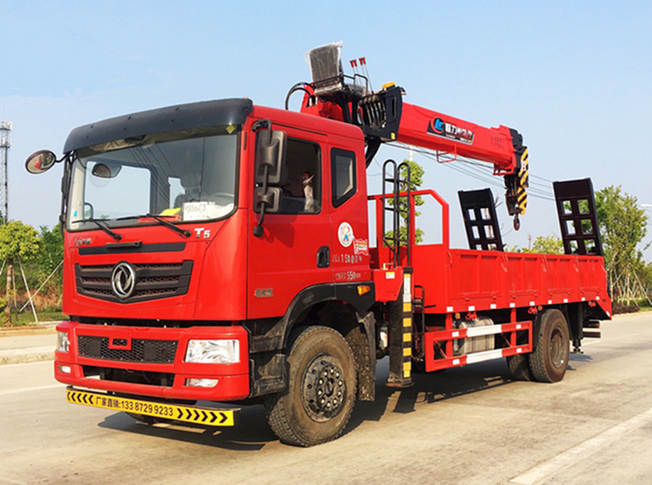 東風華神T5隨車吊